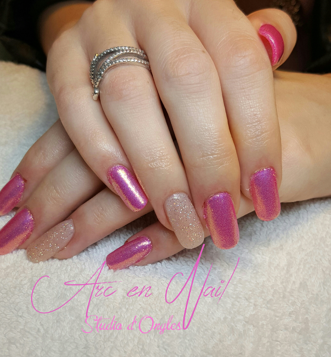 Galerie Ongles en Gel, Ongles en Résine, Vernis permanent, Strass Dentaire à TOULOUSE 31