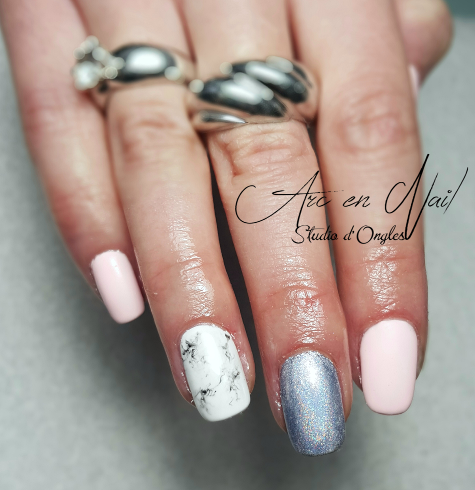 Galerie Ongles en Gel, Ongles en Résine, Vernis permanent à TOULOUSE 31