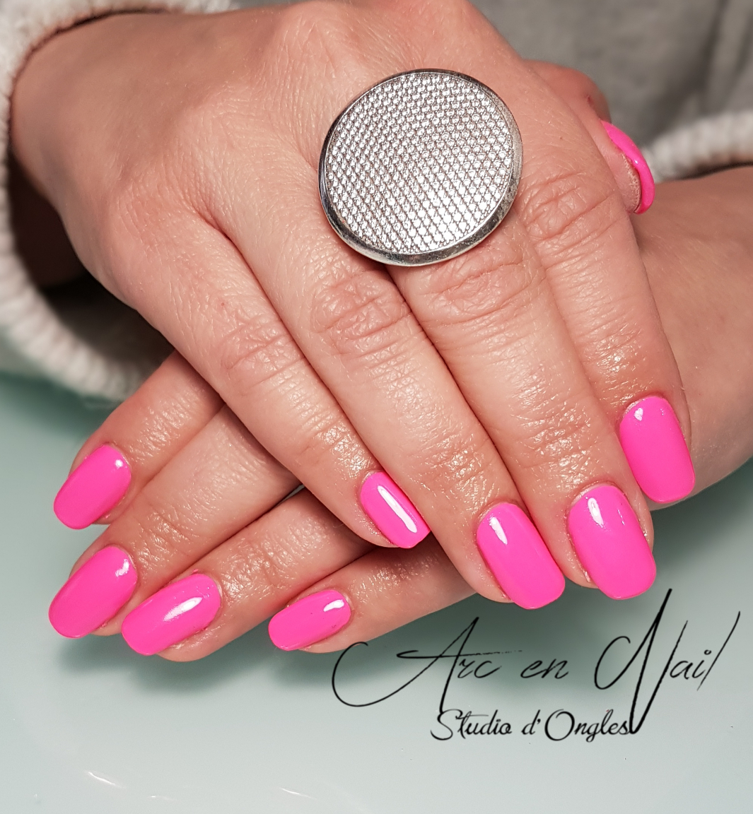 pose-ongles-resine-toulouse-pink-nails-barbie-girl-girly