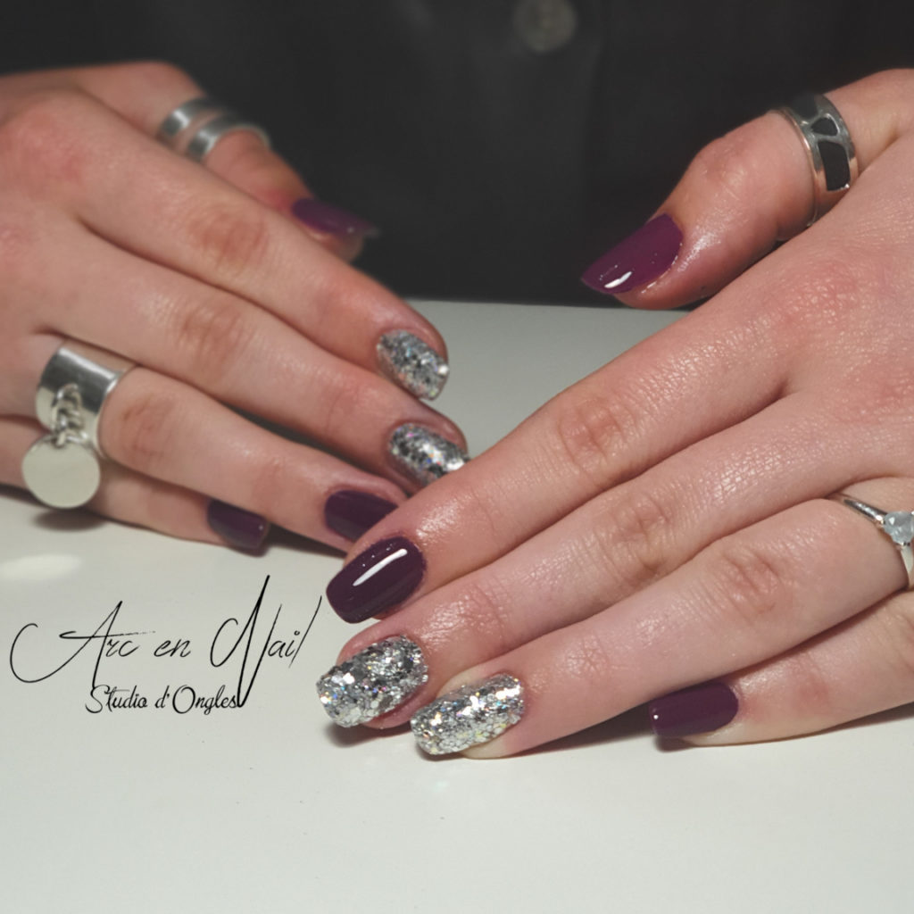 Ongle en résine les herbiers