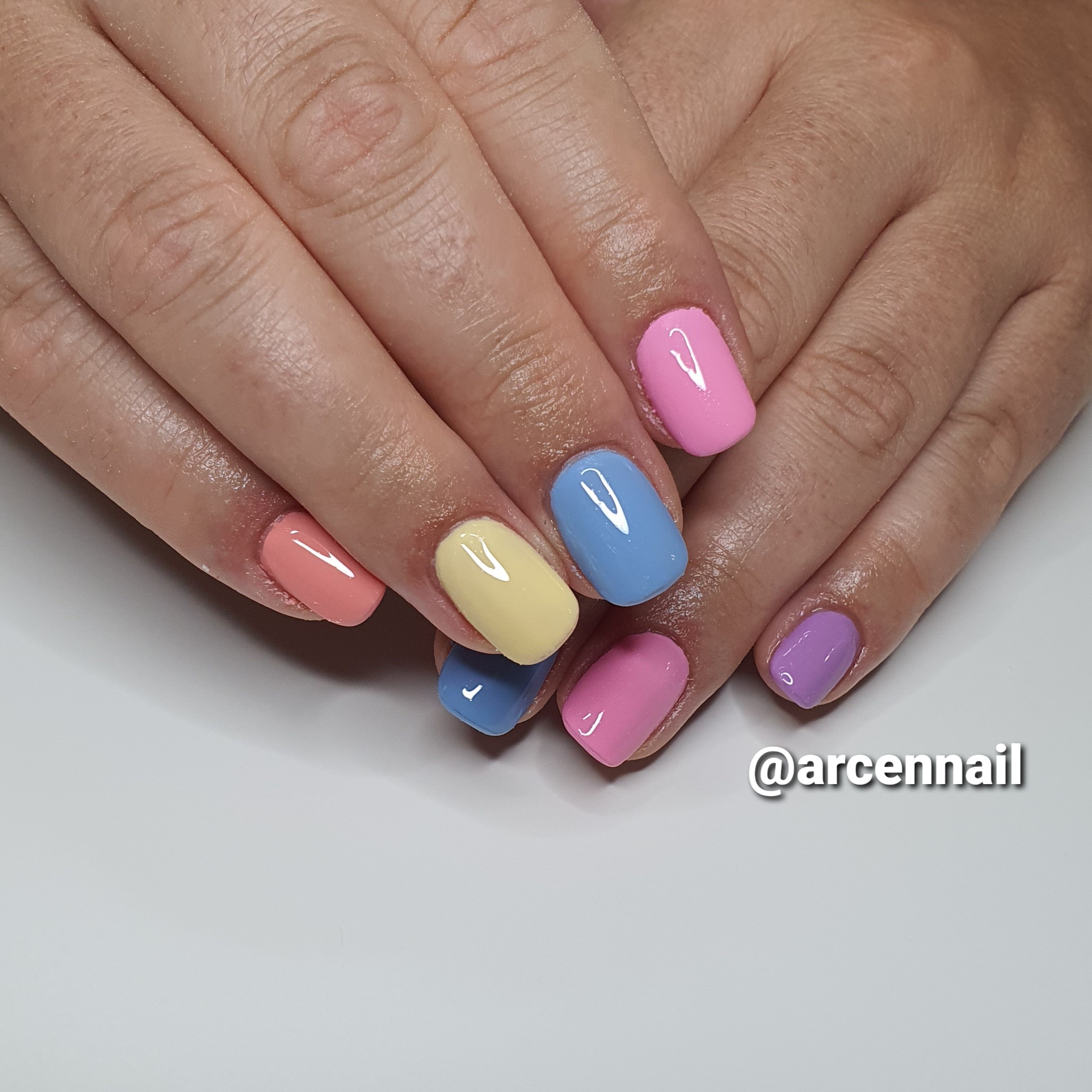 pose-ongles-resine-toulouse-mismatched-summer-nails